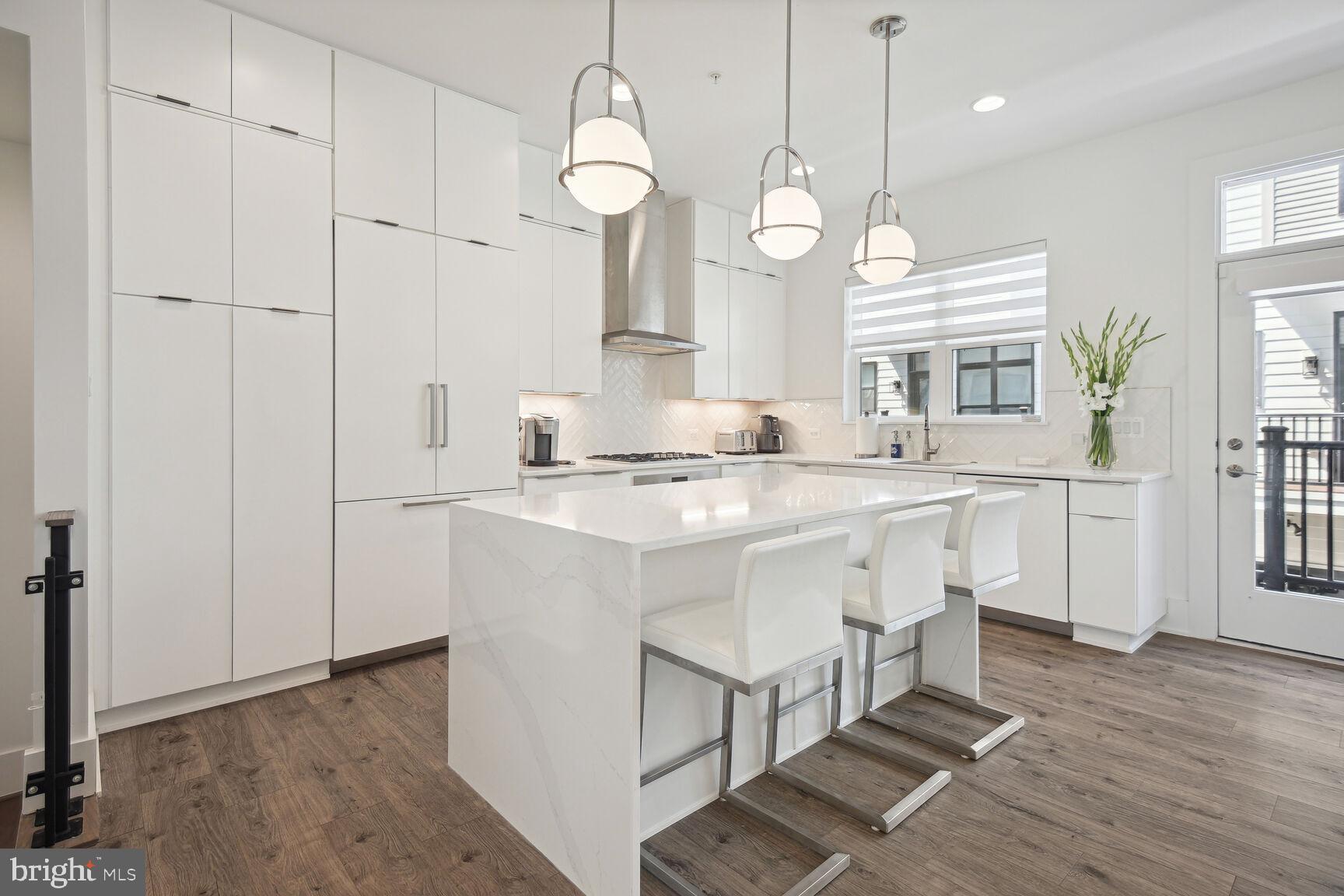 PT ROCKVILLE OUT RES 3 - Residential