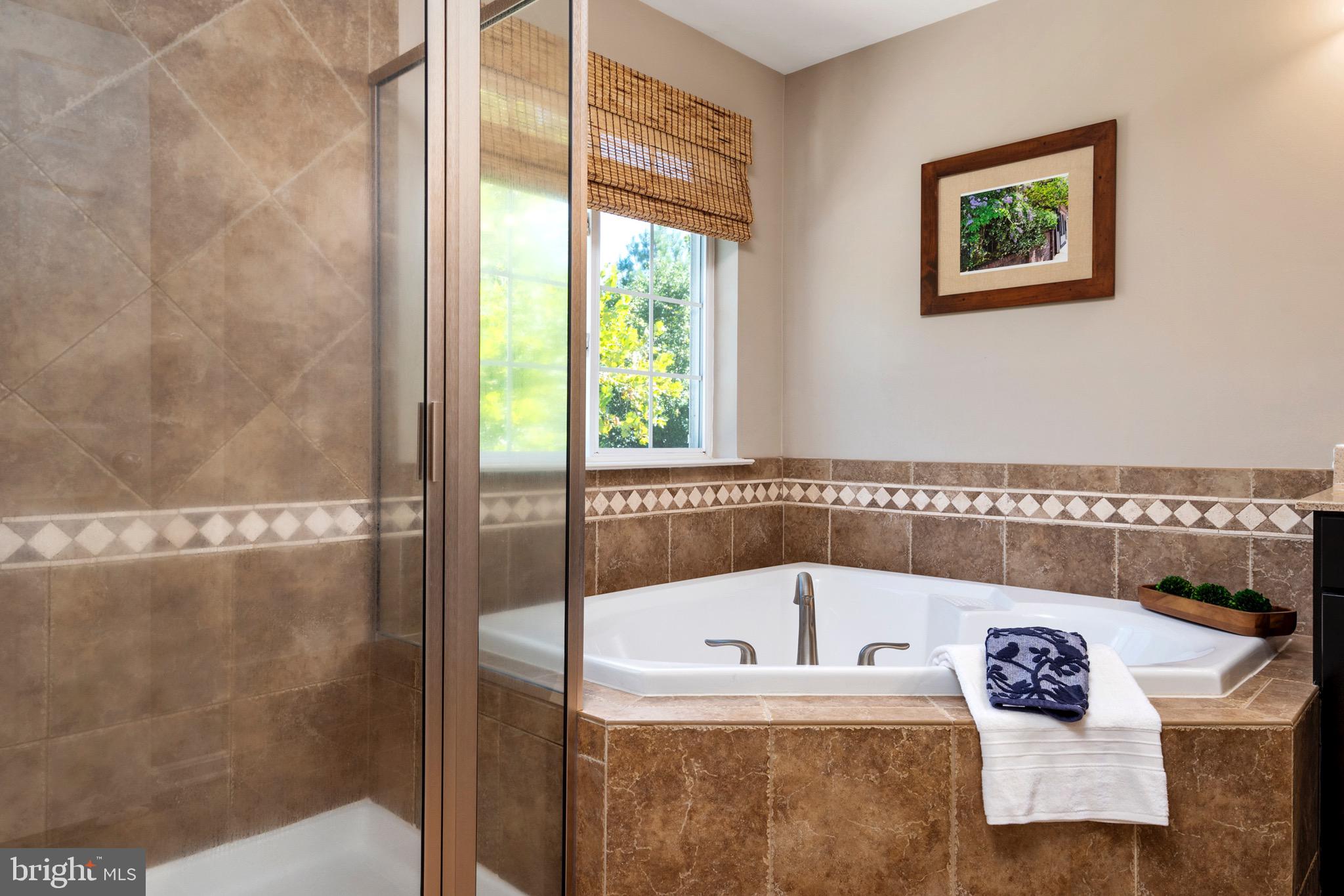 NORTH BROOK - Residential