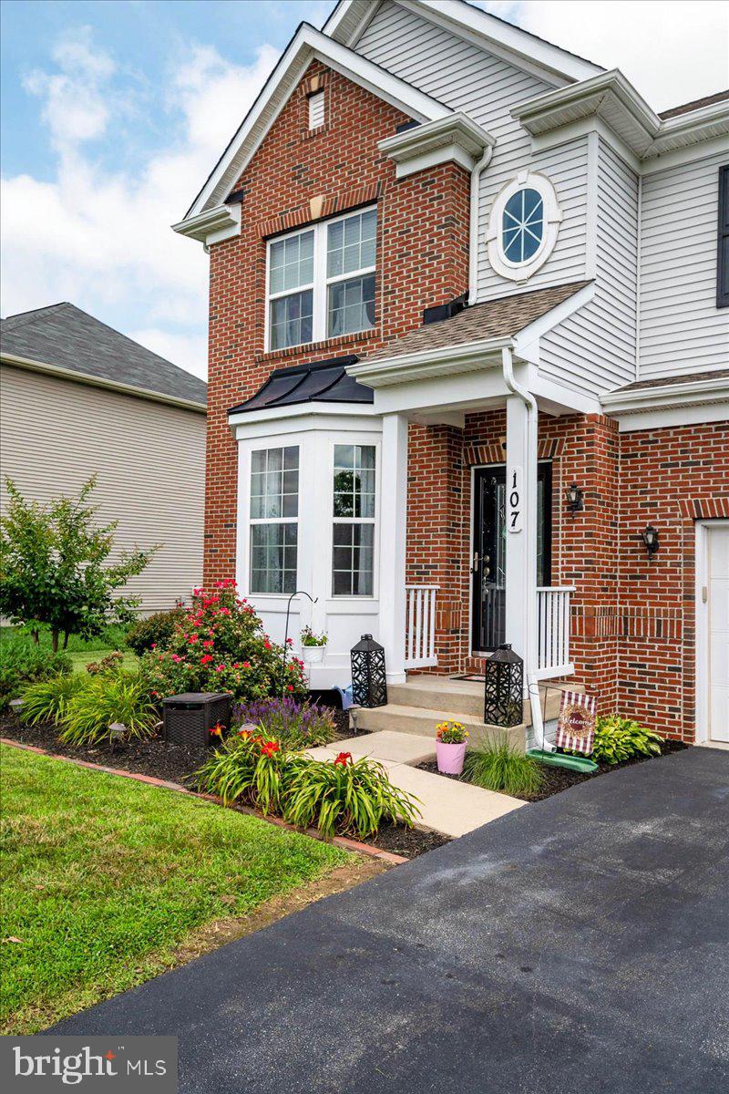 NORTH BROOK - Residential