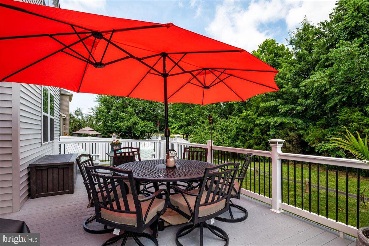 NORTH BROOK - Residential