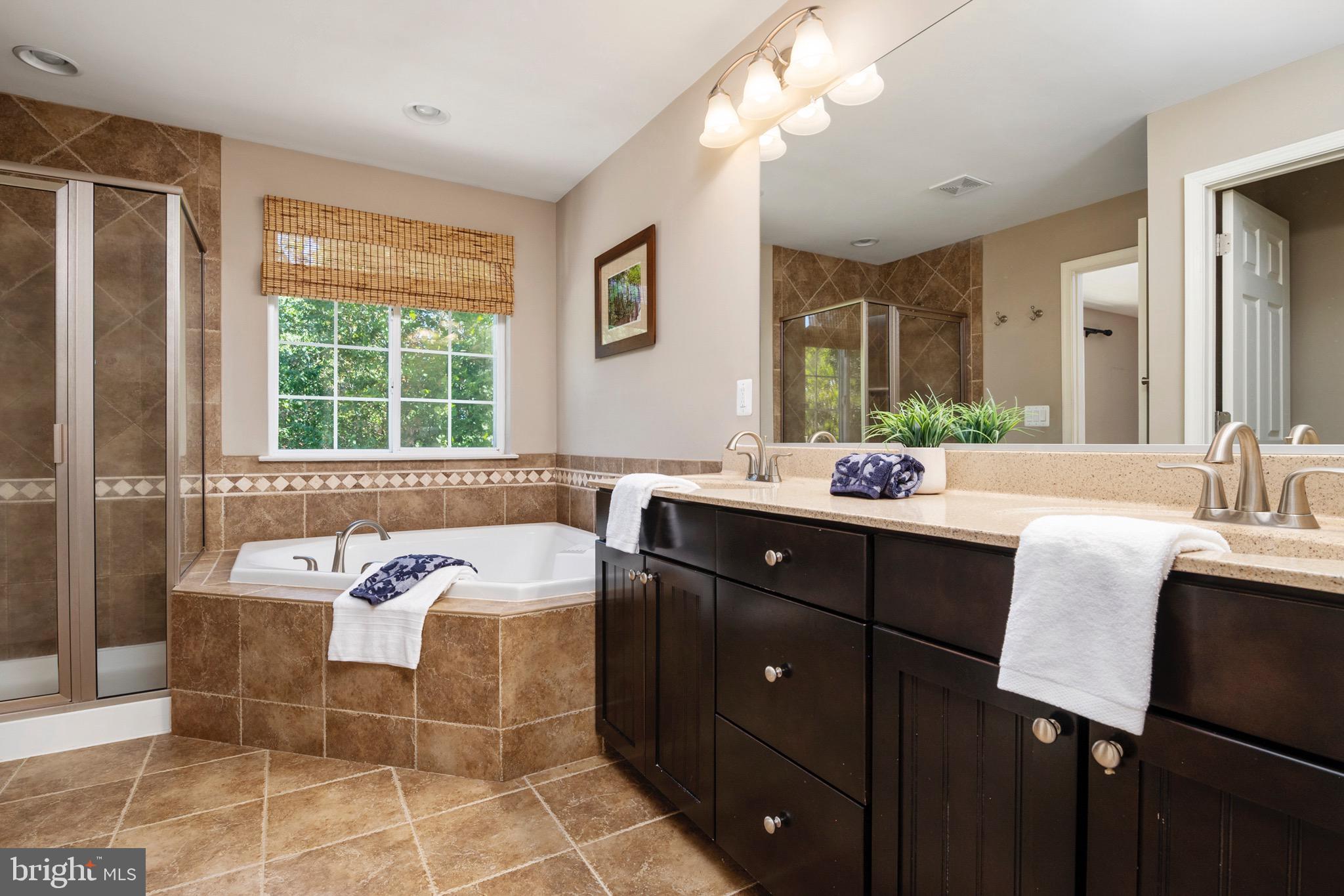 NORTH BROOK - Residential