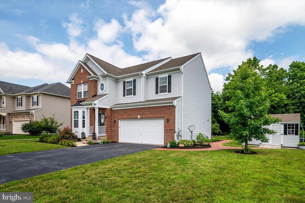 NORTH BROOK - Residential