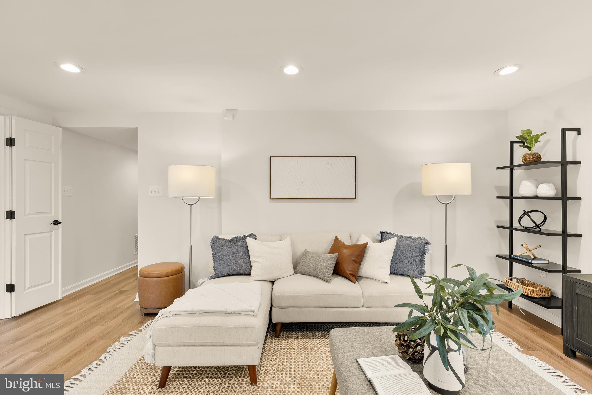 WILDWOOD HILLS - Residential