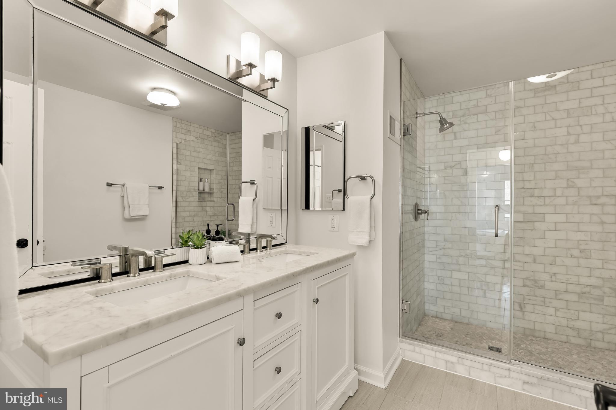 WILDWOOD HILLS - Residential