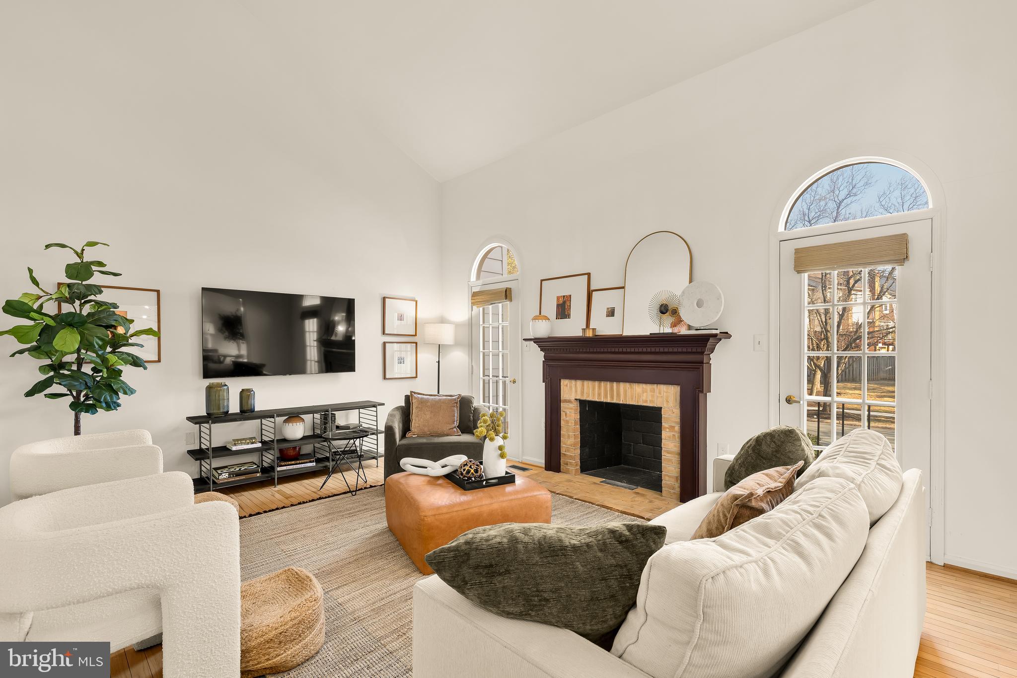 10135 CRESTBERRY PLACE