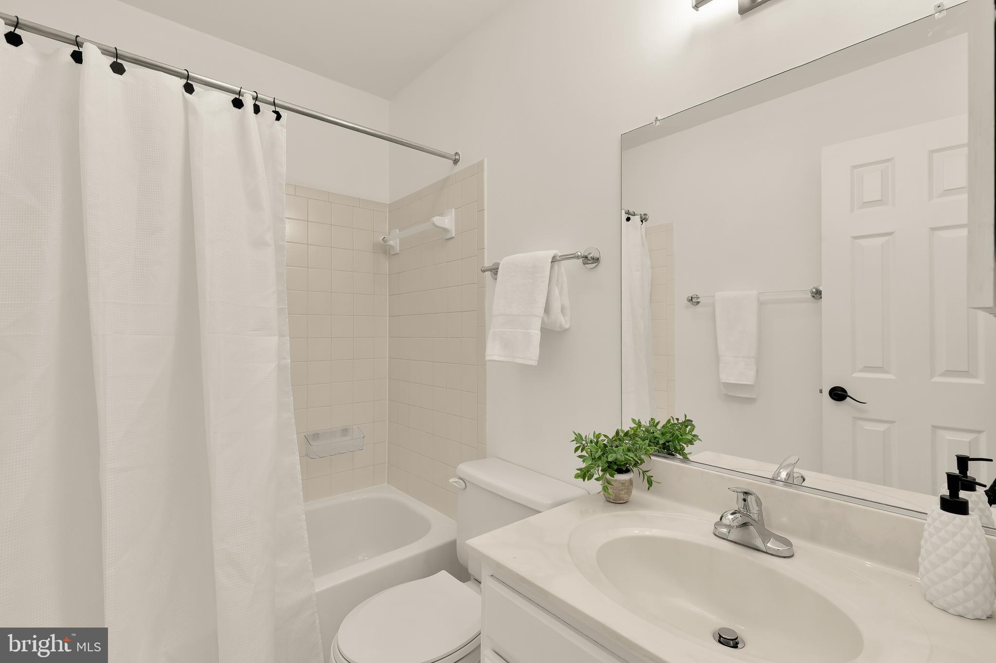 WILDWOOD HILLS - Residential