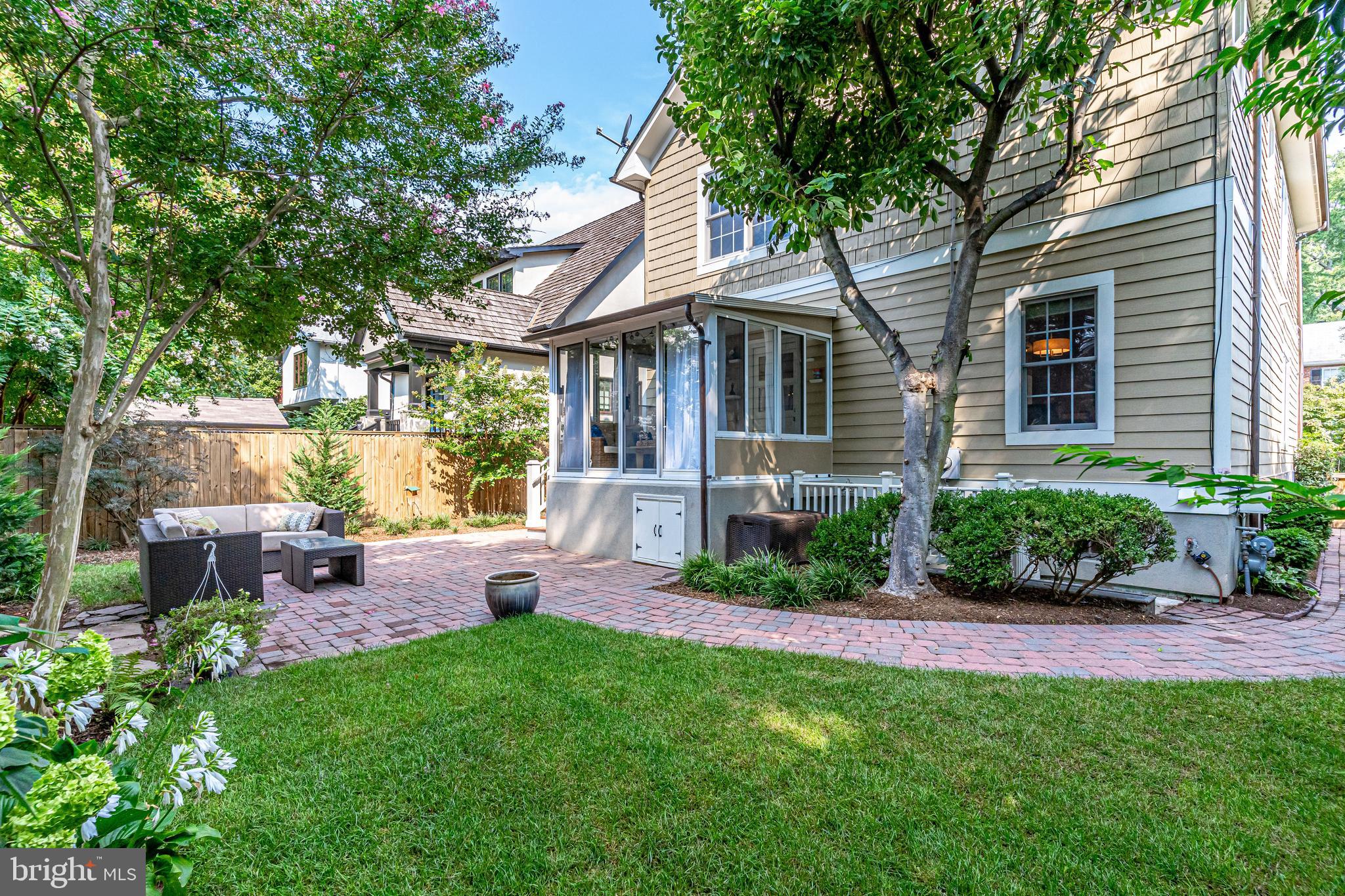 ROSEMONT - Residential