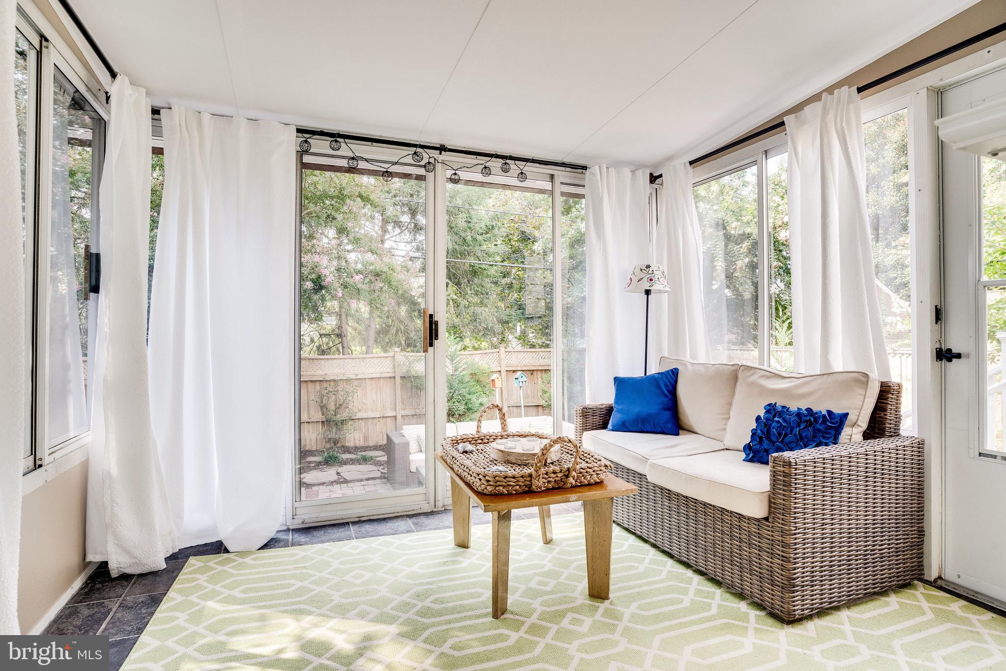 ROSEMONT - Residential