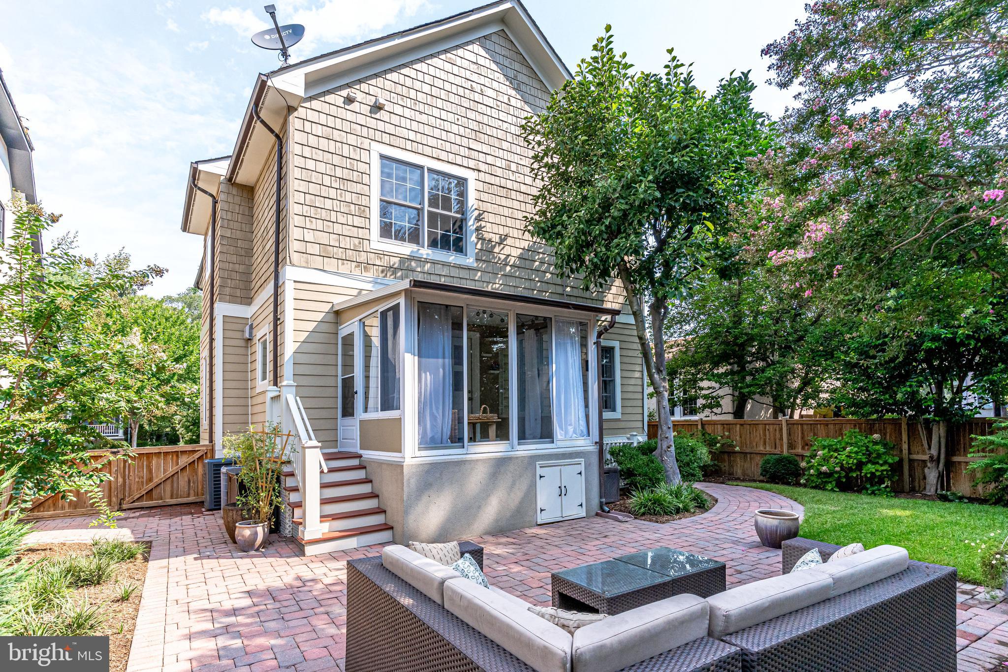 ROSEMONT - Residential