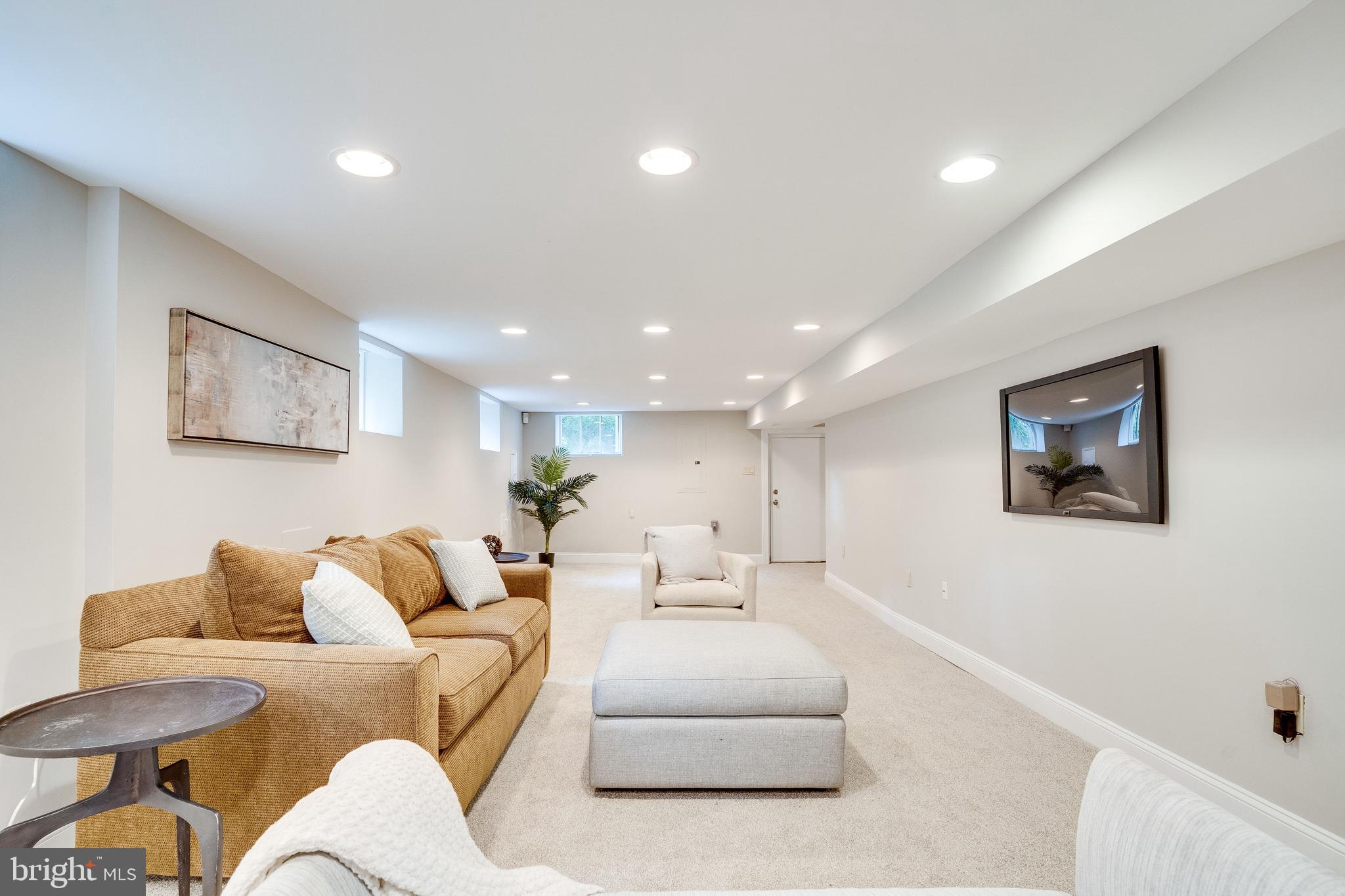 ROSEMONT - Residential