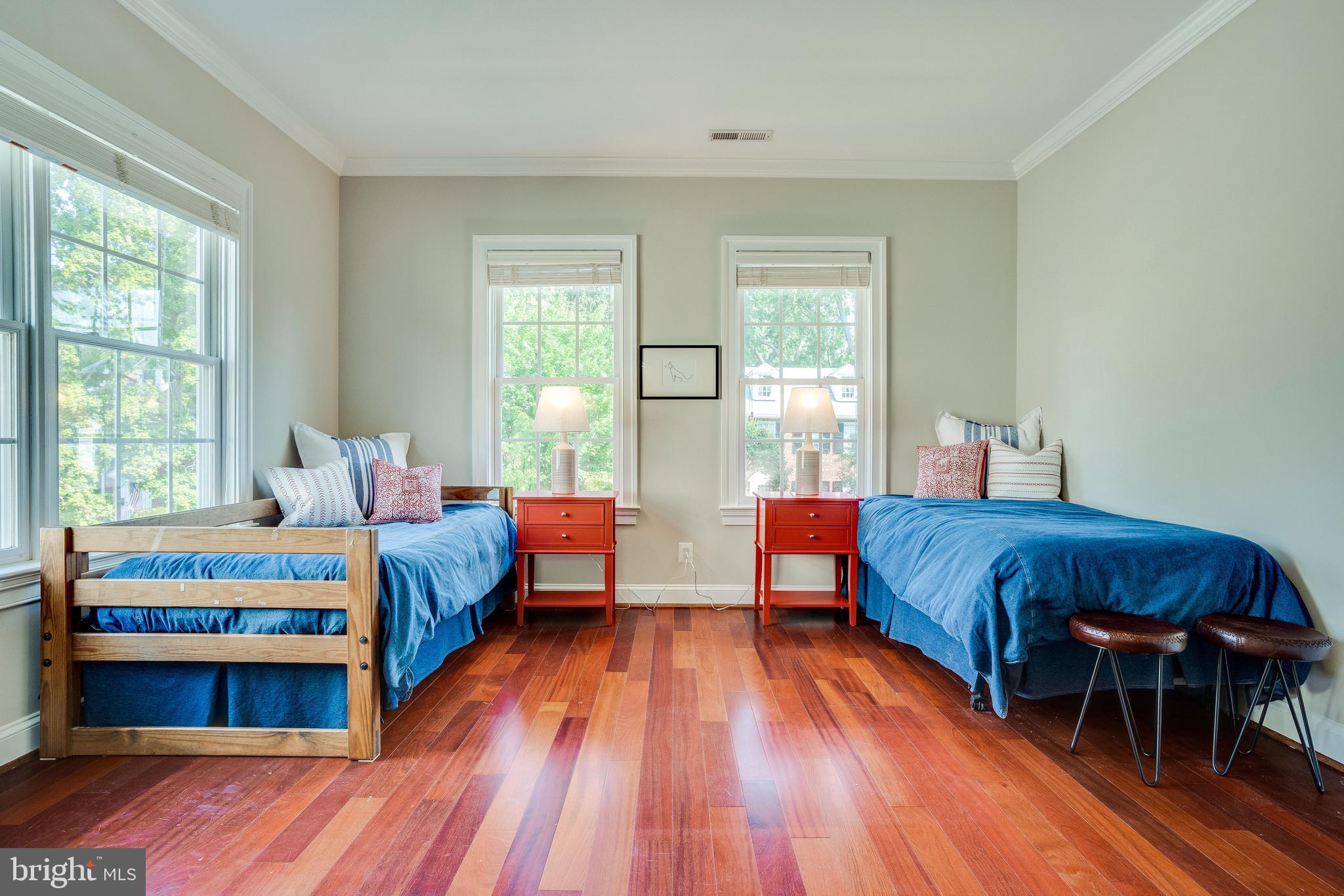 ROSEMONT - Residential