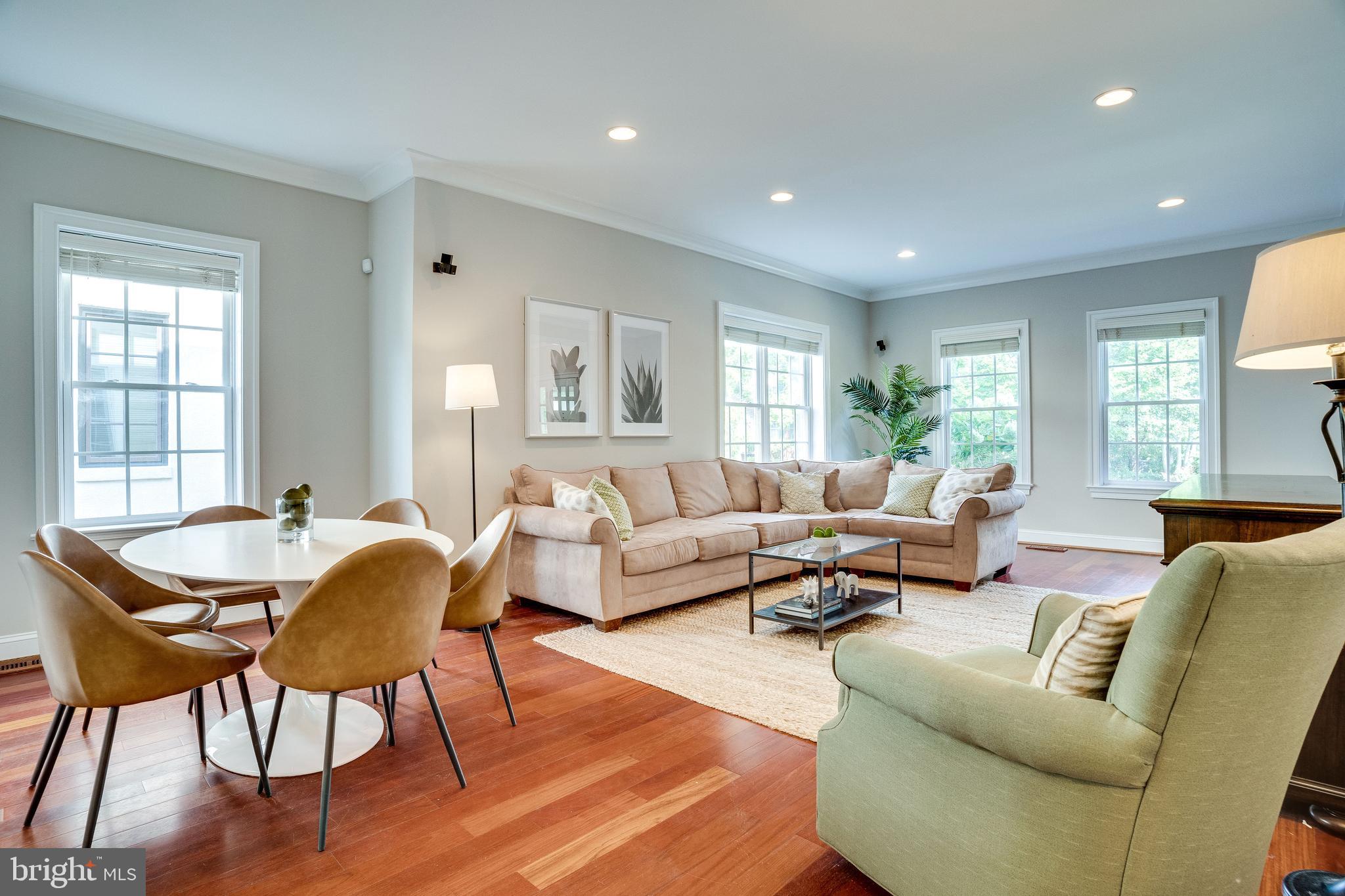 ROSEMONT - Residential