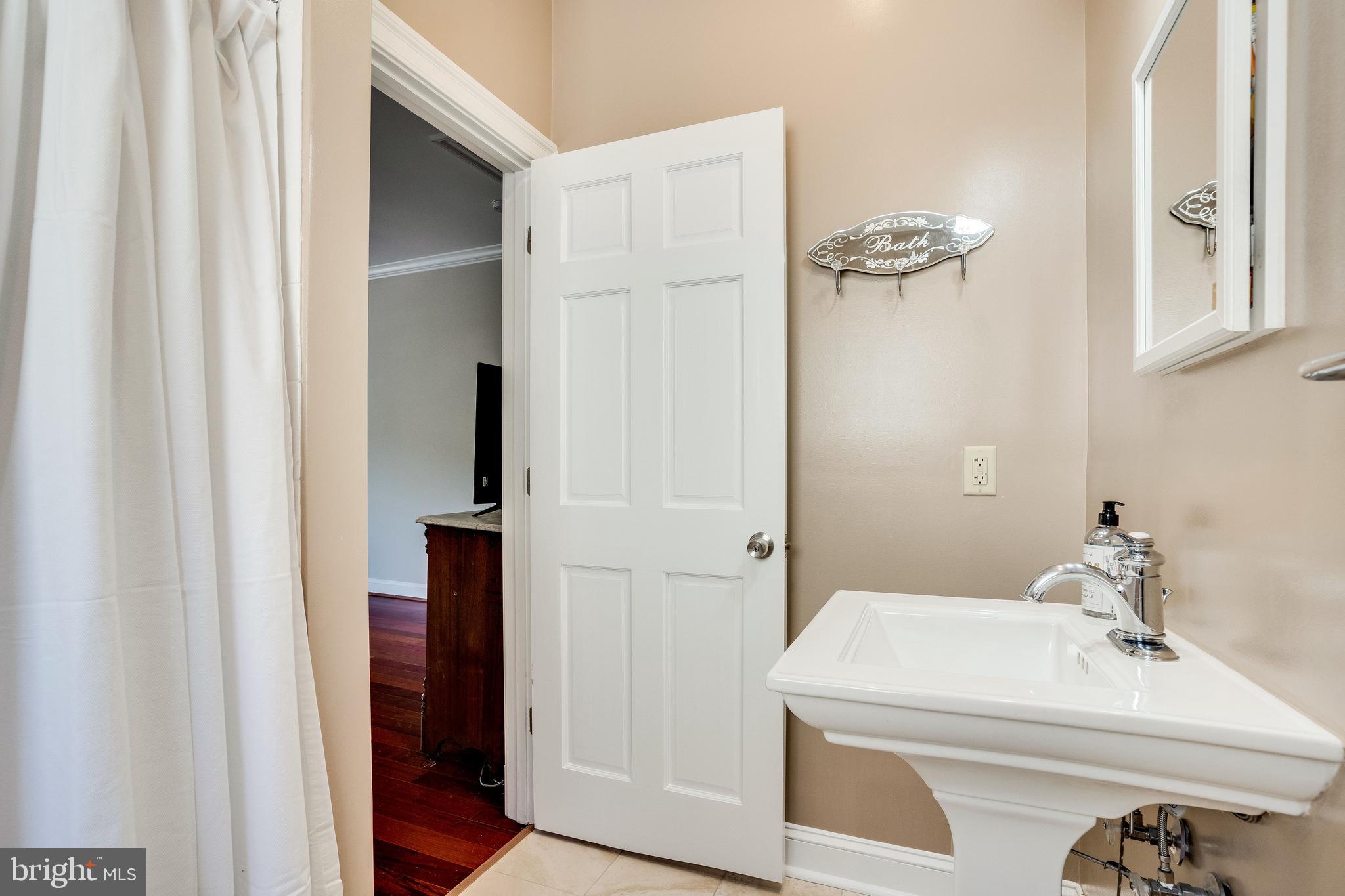 ROSEMONT - Residential