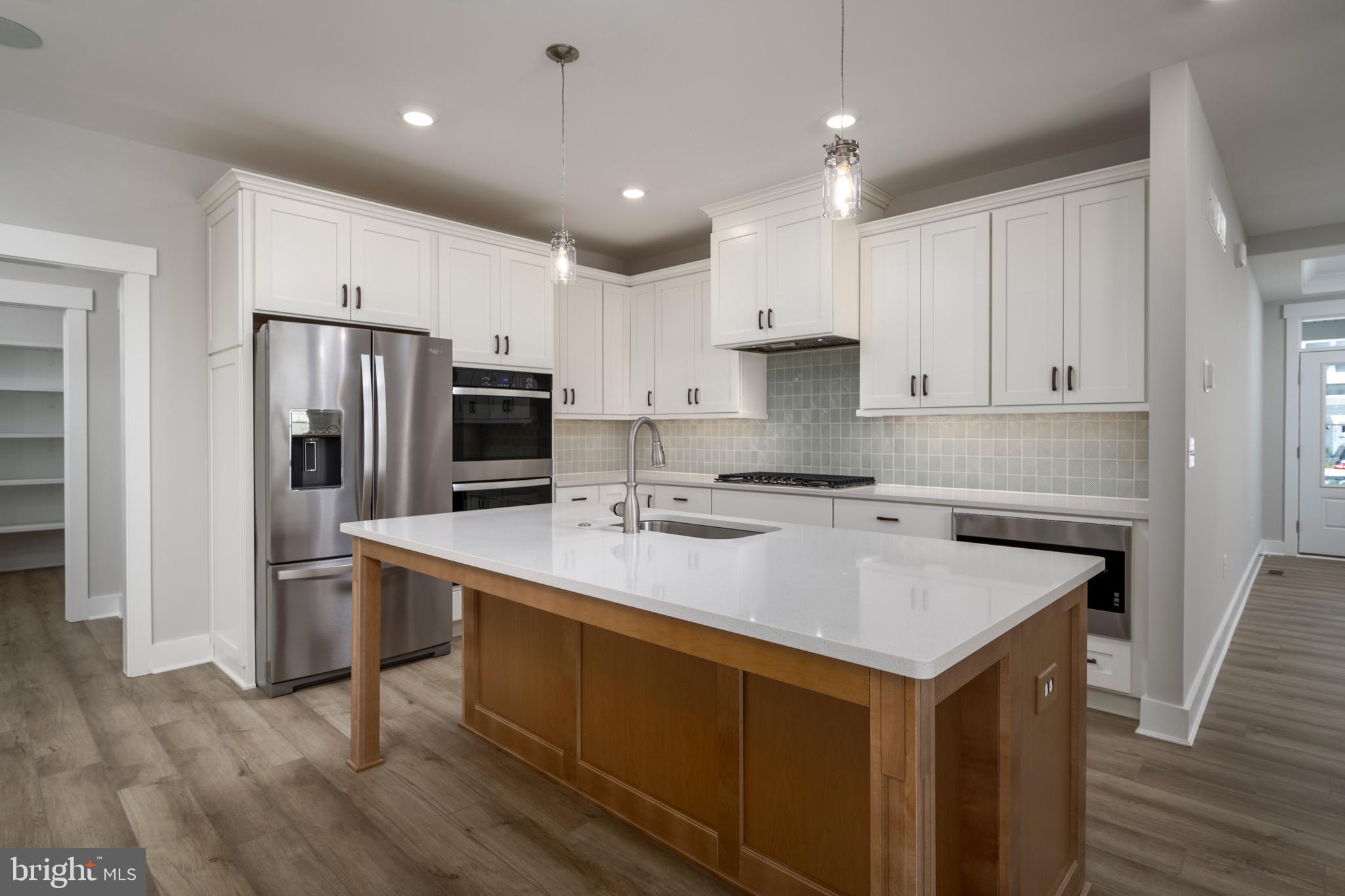 23418 EAST GATE DRIVE