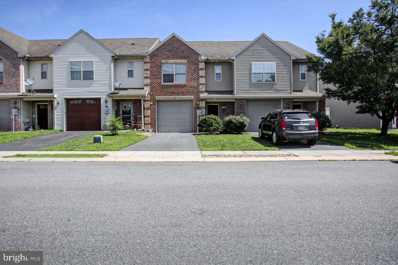 218 MERIWEATHER DRIVE