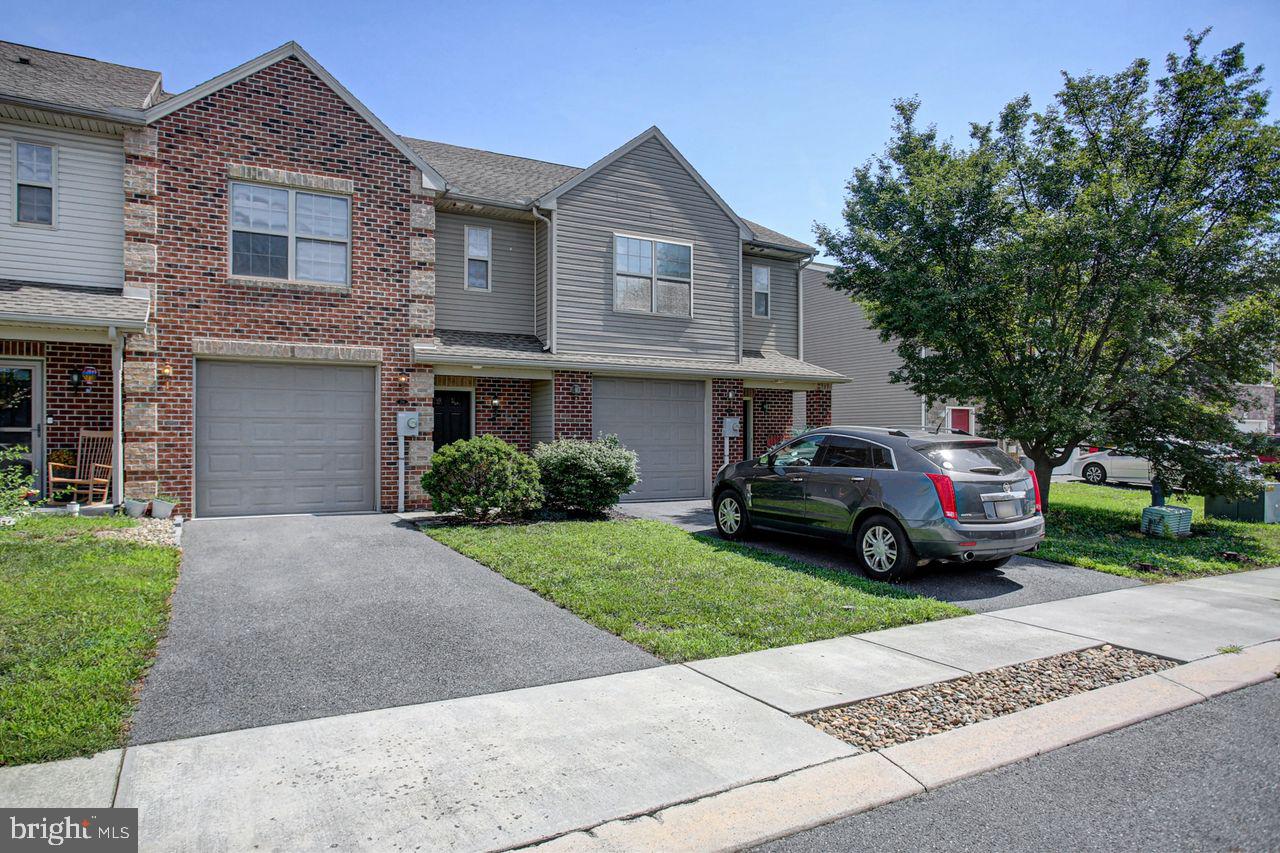 218 MERIWEATHER DRIVE