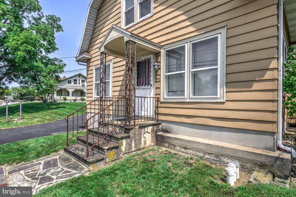 Photo of 471 S Main Street, MANHEIM, PA 17545 (MLS # PALA2055492)