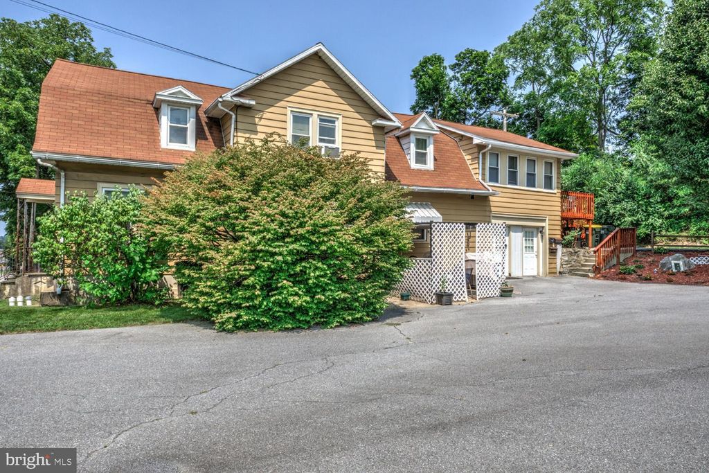 Photo of 471 S Main Street, MANHEIM, PA 17545 (MLS # PALA2055492)