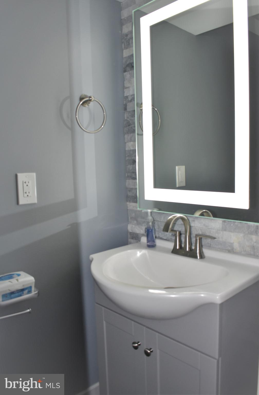 VILLAGE OF OWEN BROWN - Residential Lease