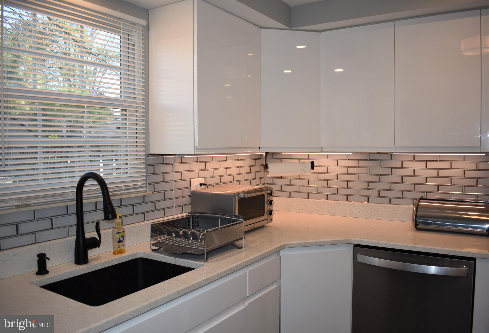 VILLAGE OF OWEN BROWN - Residential Lease