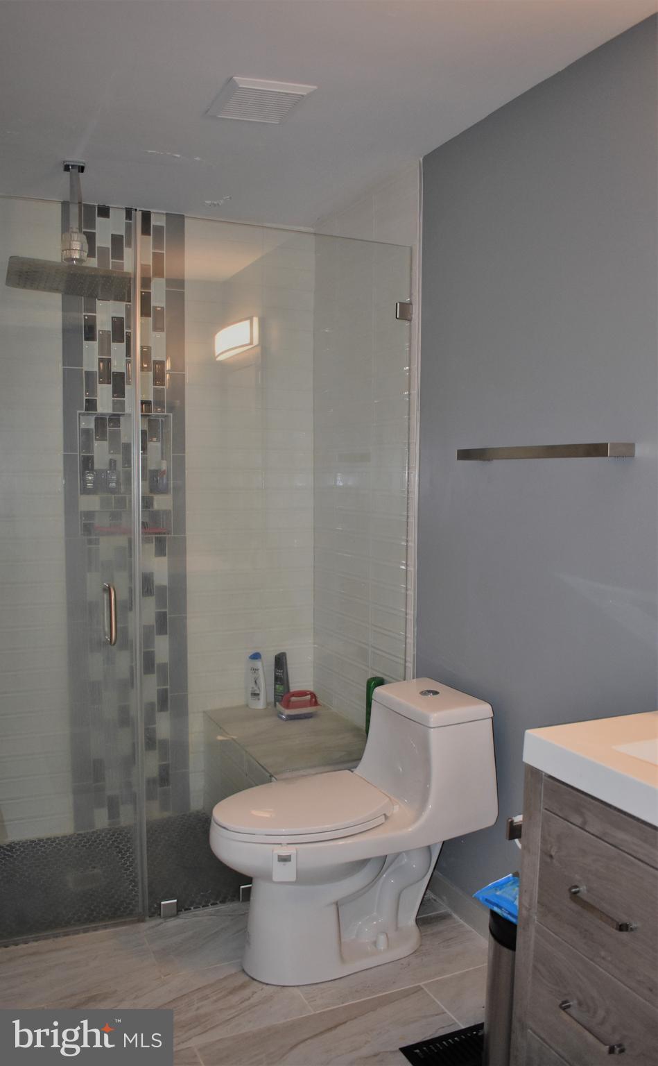 VILLAGE OF OWEN BROWN - Residential Lease