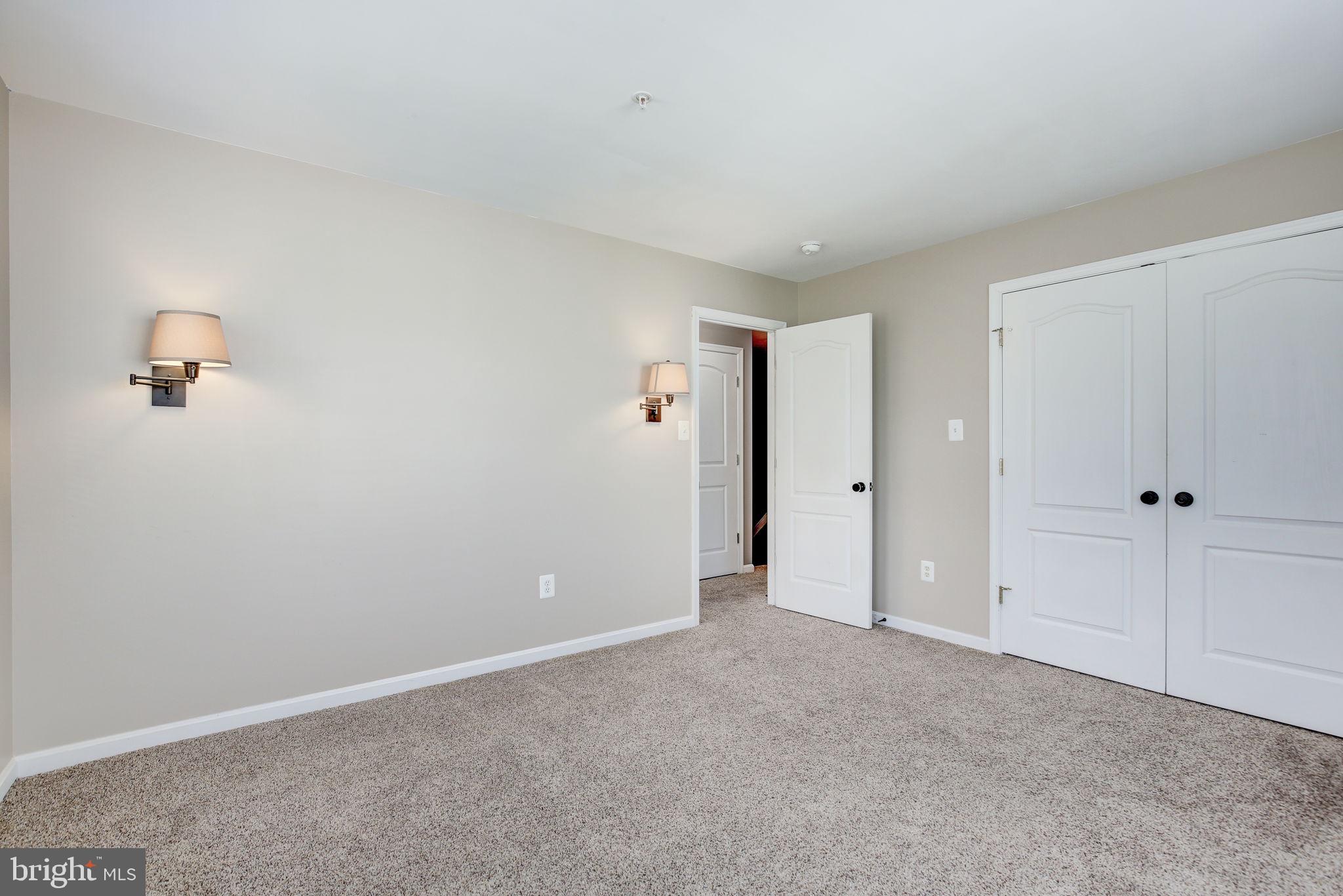 KENSINGTON VILLAS - Residential