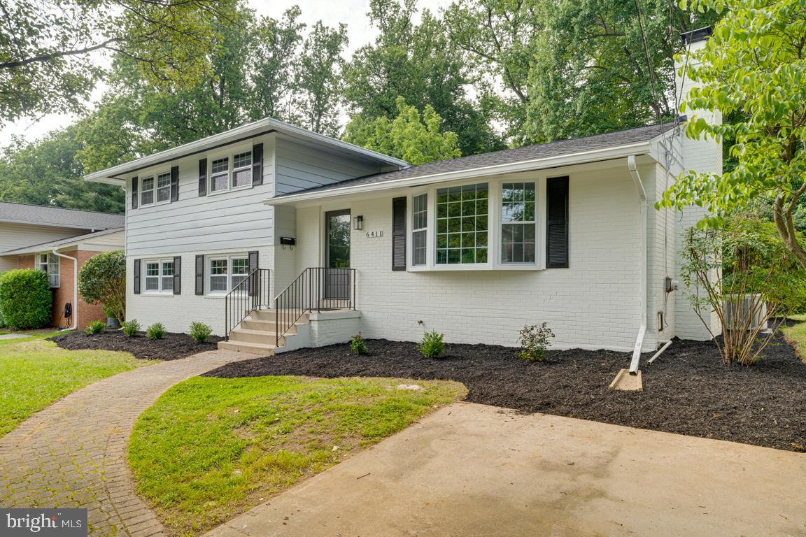 6411 EARLHAM DRIVE