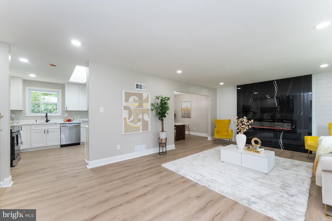 6411 EARLHAM DRIVE