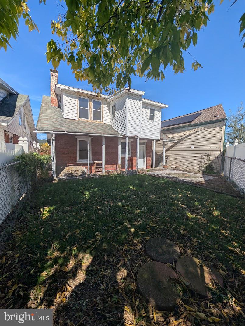 212 W DAUPHIN STREET