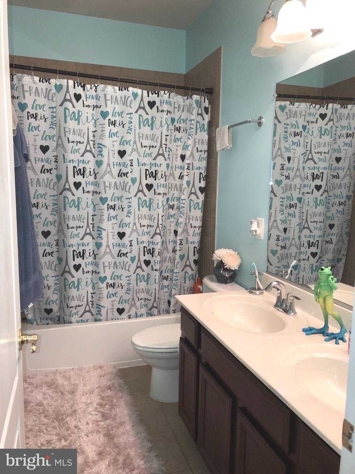 CLINTON GARDENS - Residential