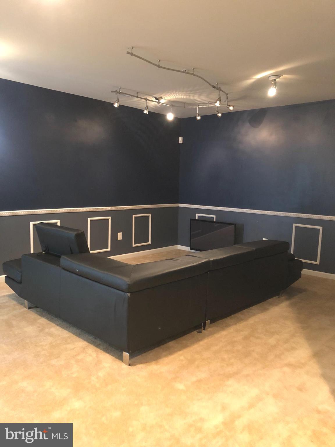 CLINTON GARDENS - Residential