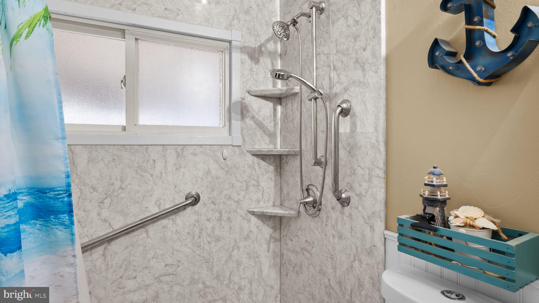 CRABTREE HOLLOW - Residential