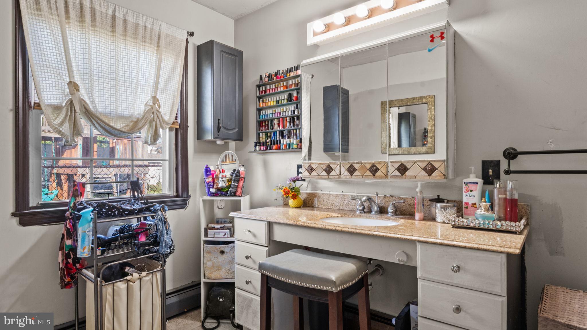 CRABTREE HOLLOW - Residential