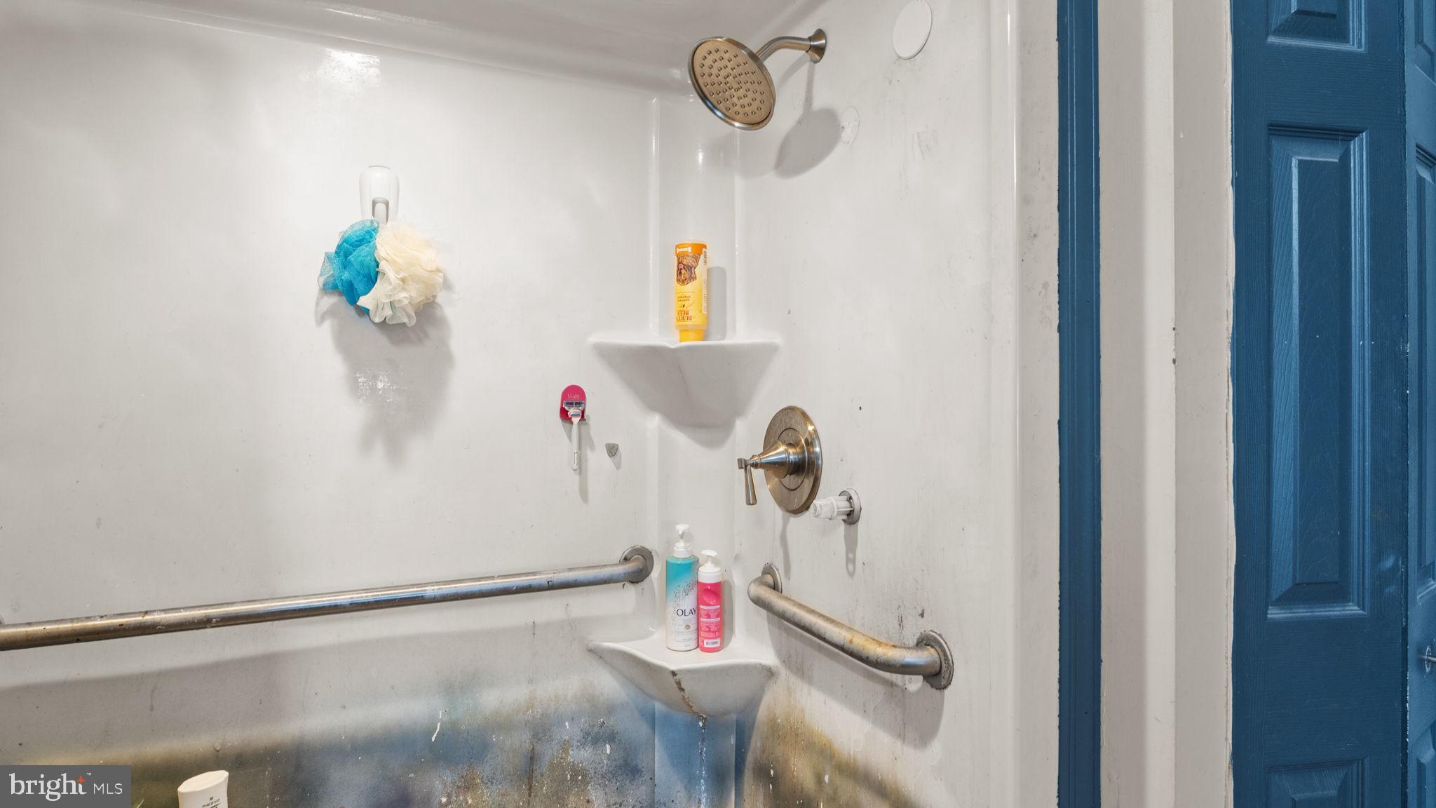 CRABTREE HOLLOW - Residential