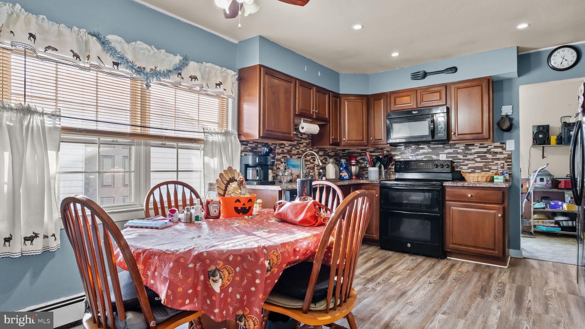 CRABTREE HOLLOW - Residential