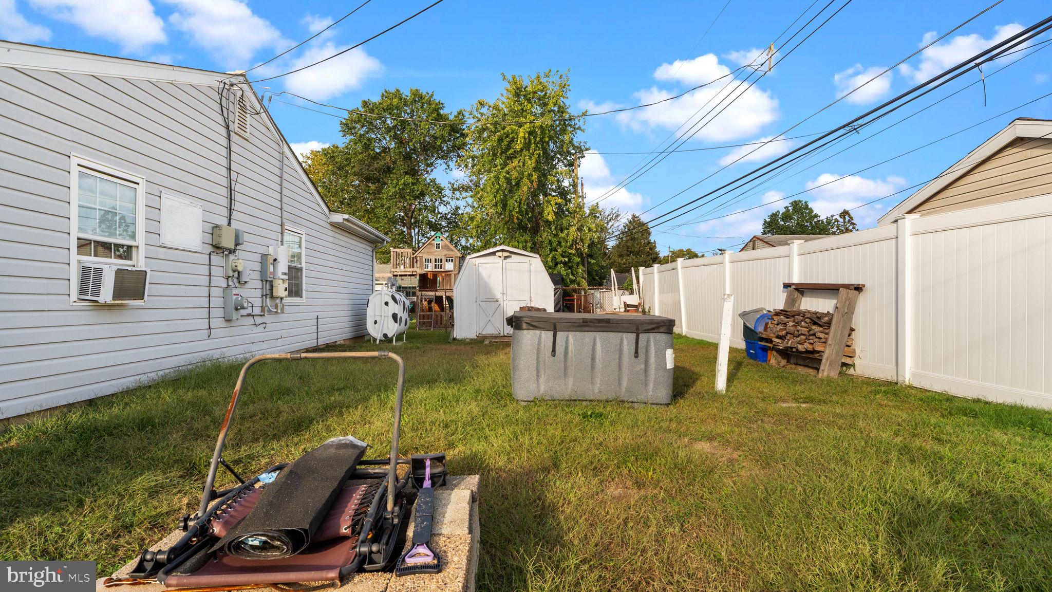 CRABTREE HOLLOW - Residential