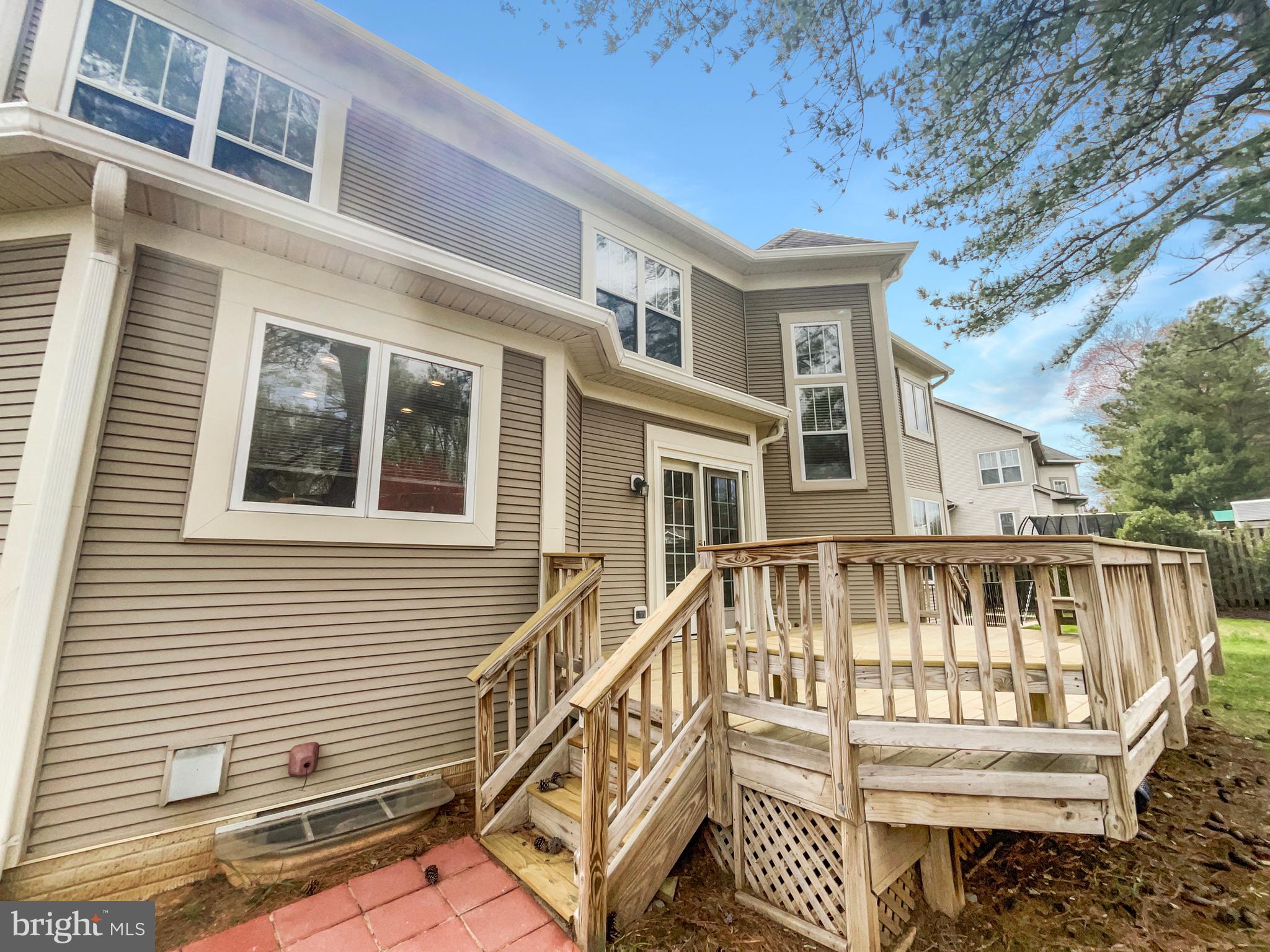 WESTON HILLS - Residential