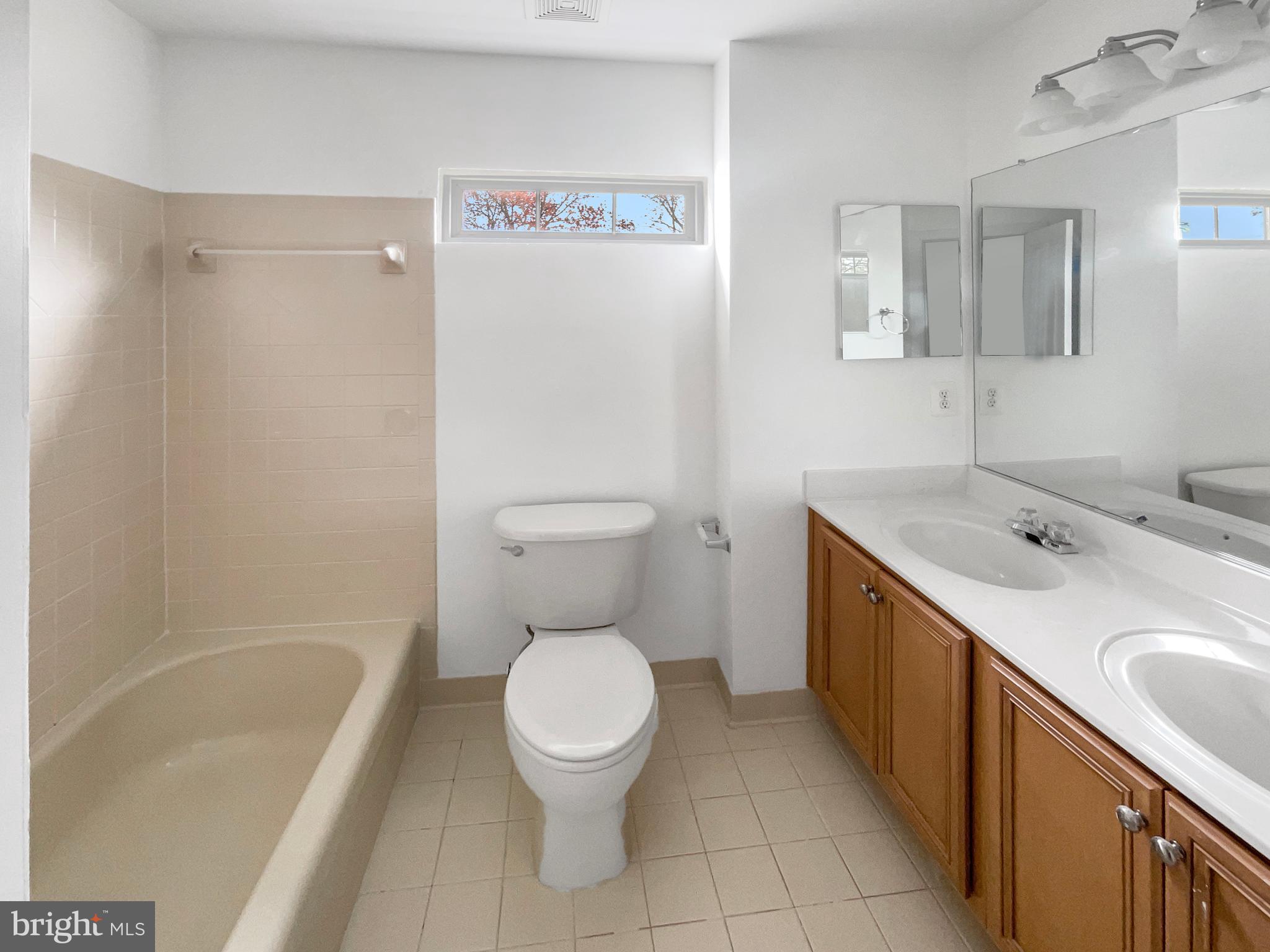 WESTON HILLS - Residential