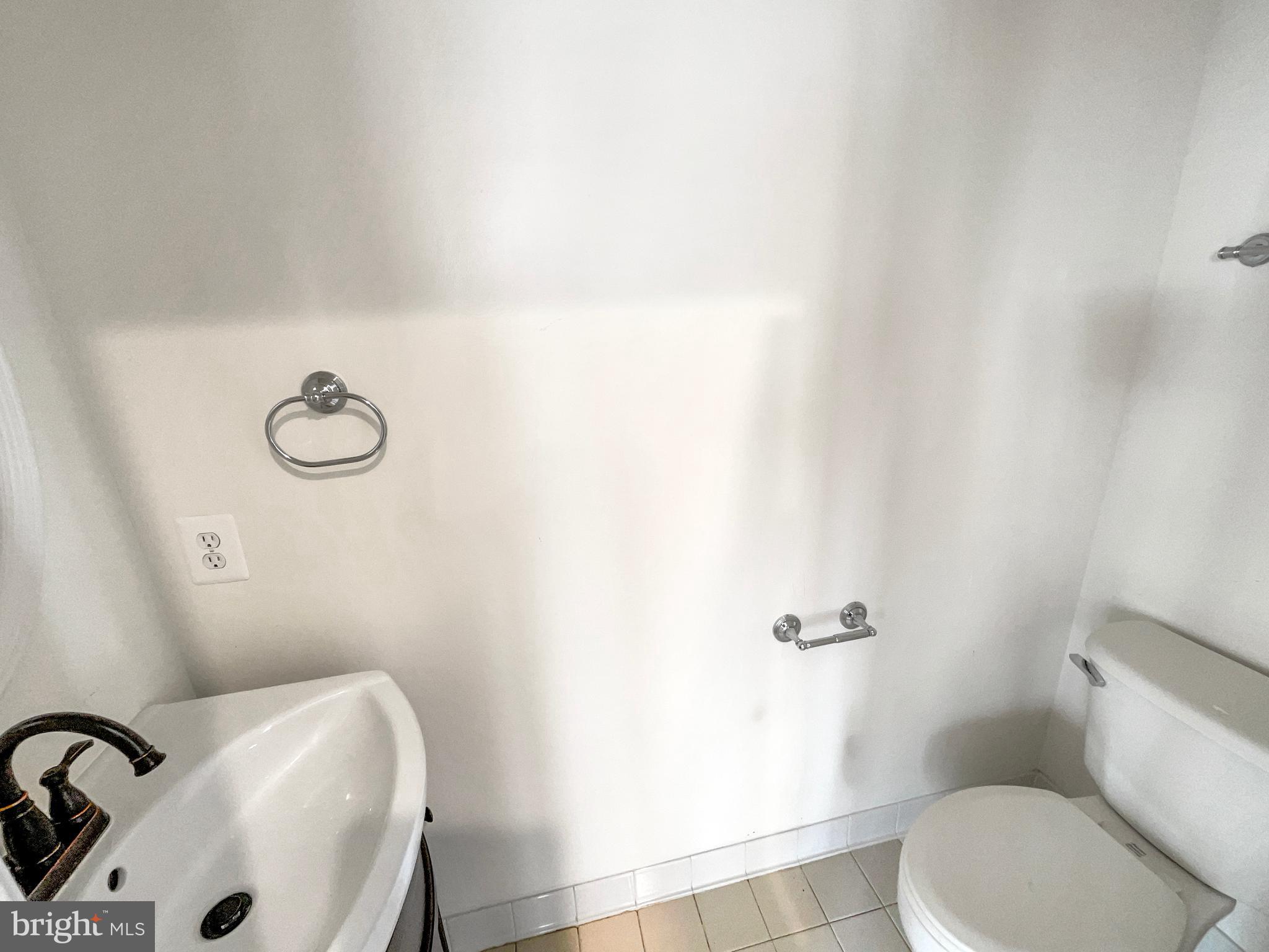 WESTON HILLS - Residential