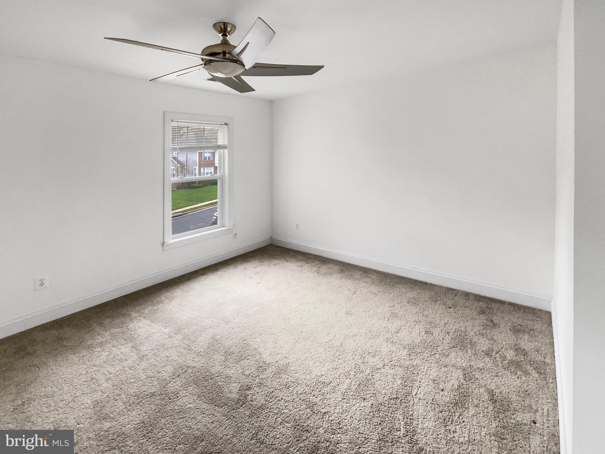 WESTON HILLS - Residential