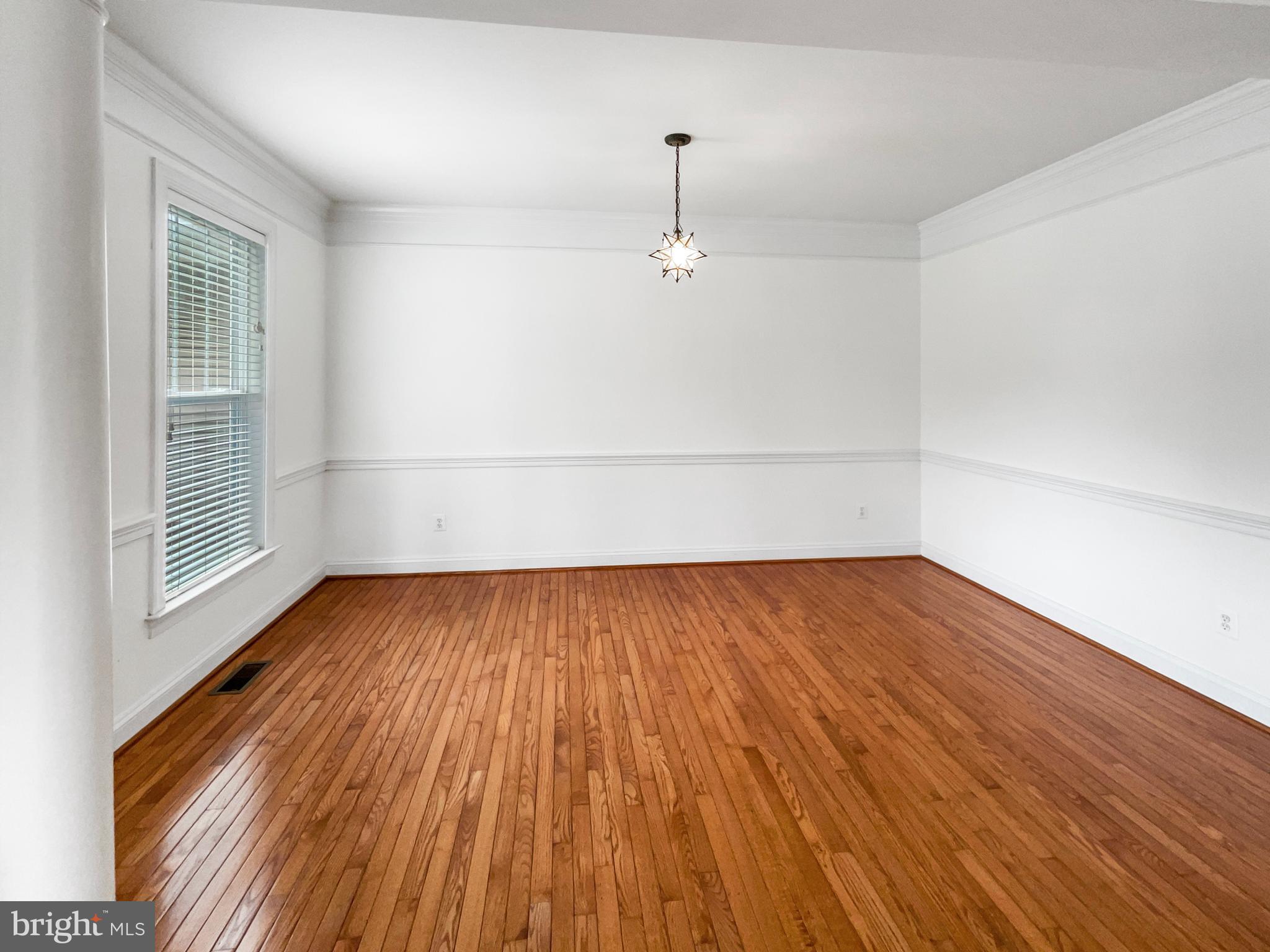 WESTON HILLS - Residential