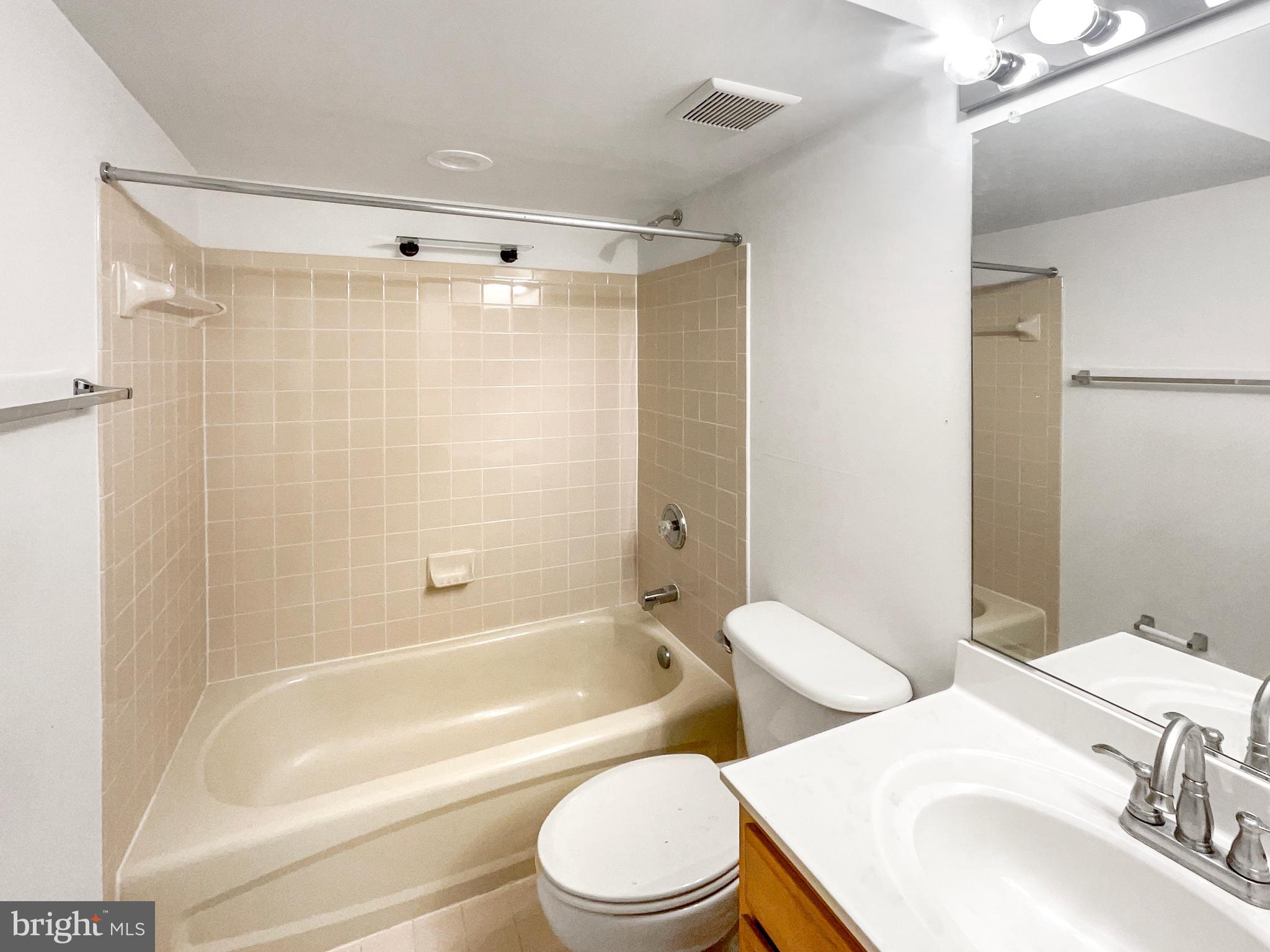 WESTON HILLS - Residential