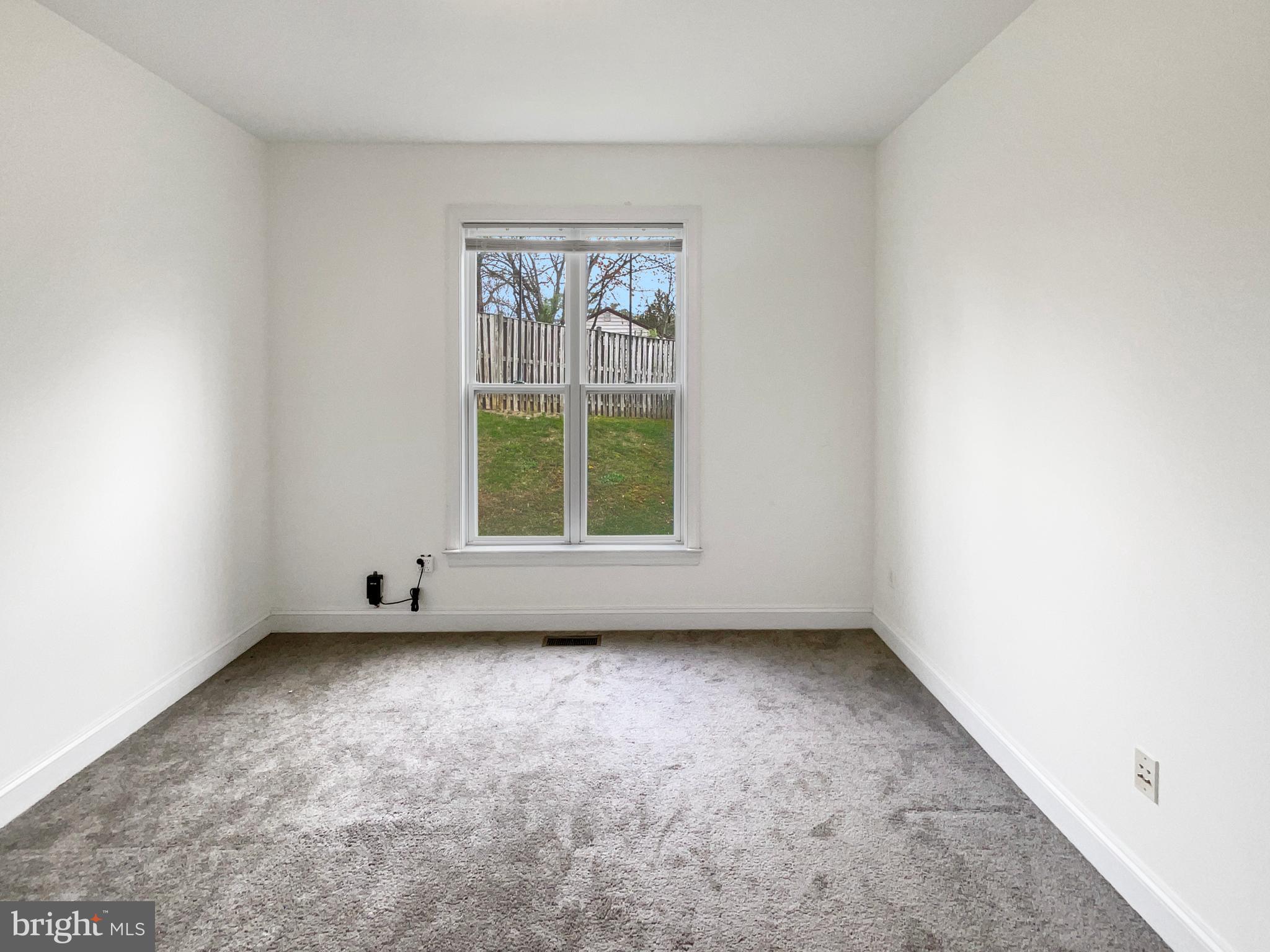 WESTON HILLS - Residential