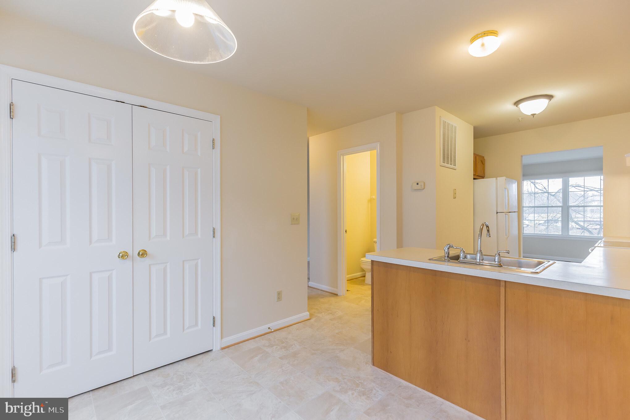 CAPTAINS QUARTER CONDOMINIUM - Residential Lease