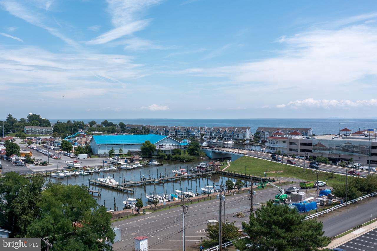 CAPTAINS QUARTER CONDOMINIUM - Residential Lease