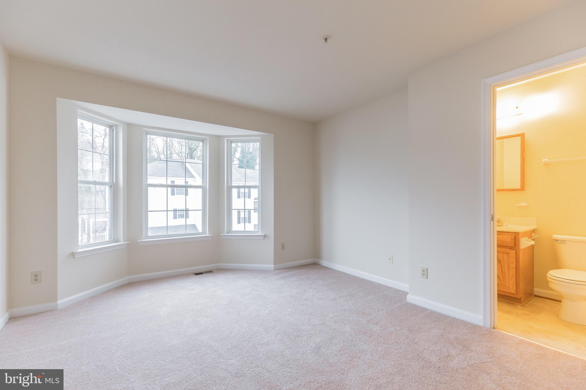 CAPTAINS QUARTER CONDOMINIUM - Residential Lease