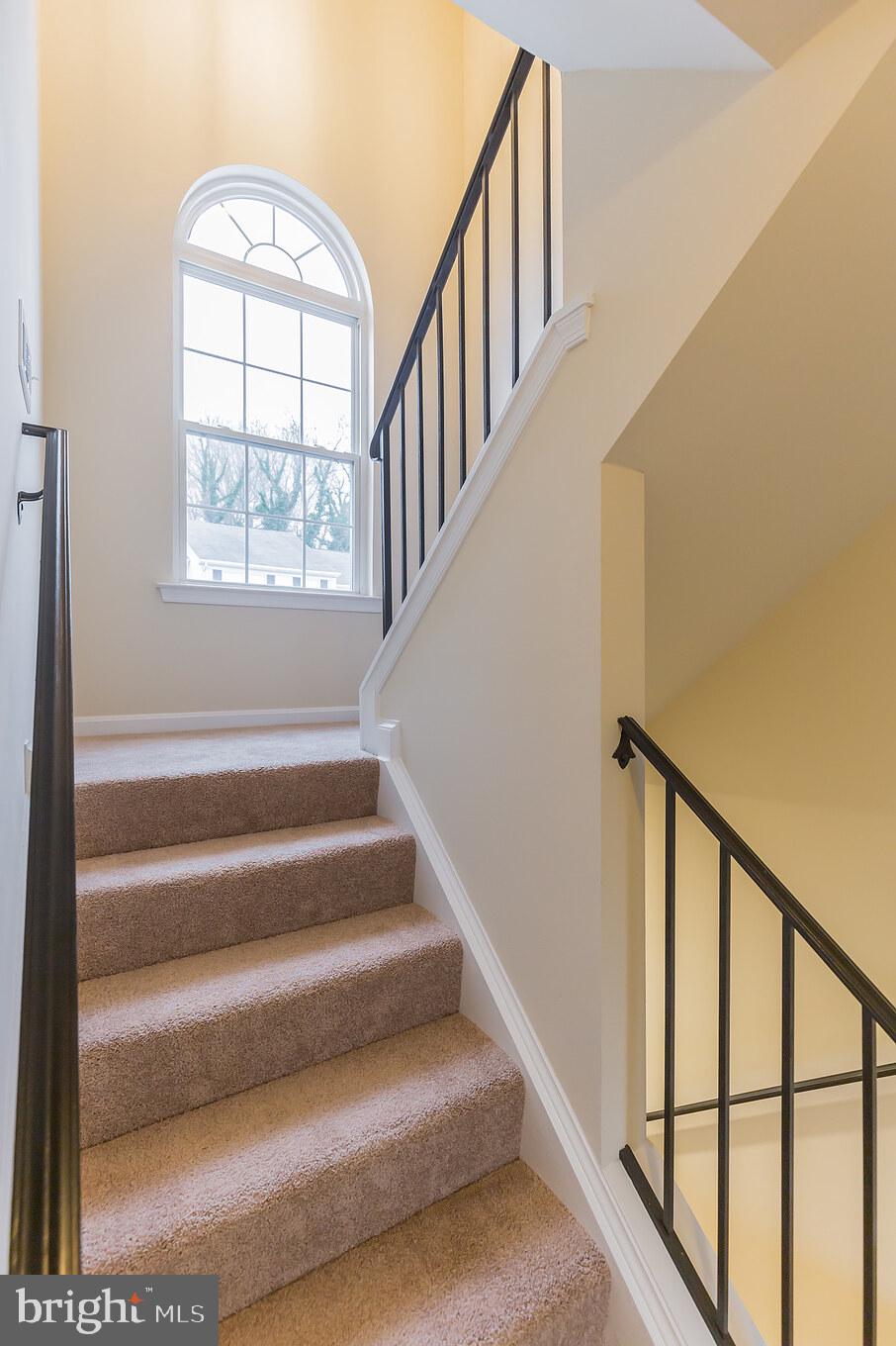 CAPTAINS QUARTER CONDOMINIUM - Residential Lease