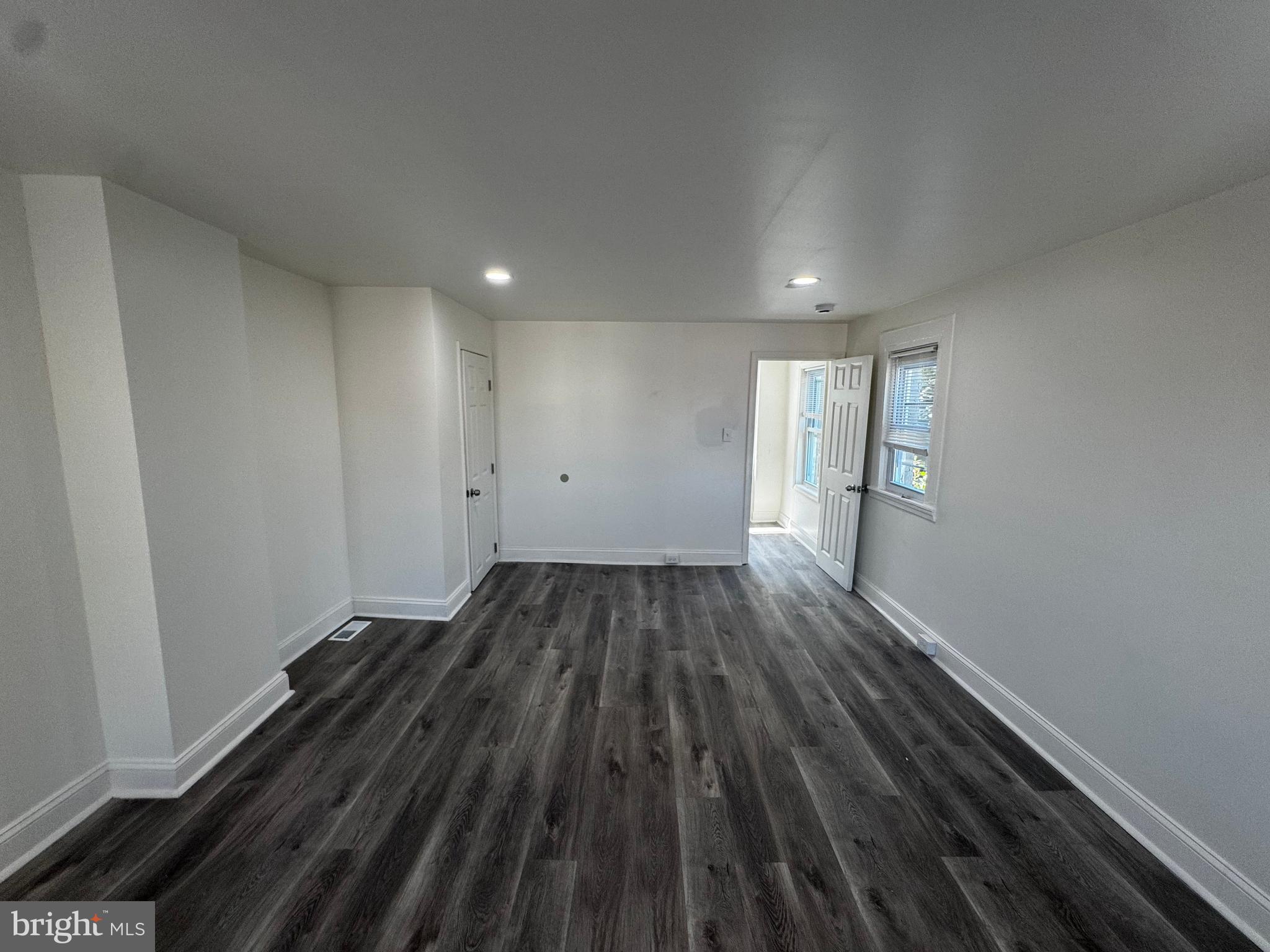 SANDTOWN-WINCHESTER - Residential