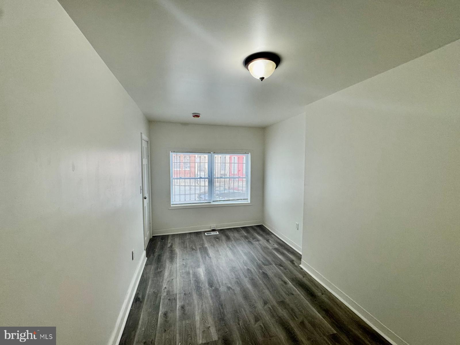 SANDTOWN-WINCHESTER - Residential