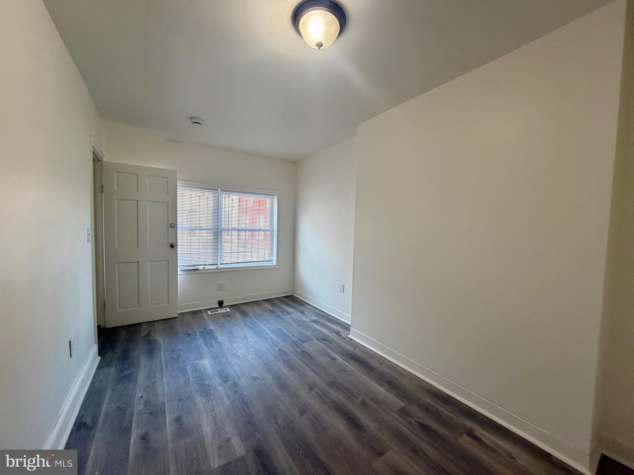 SANDTOWN-WINCHESTER - Residential